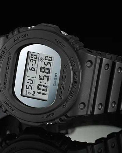 Casio G-Shock DW-5700BBMA-1